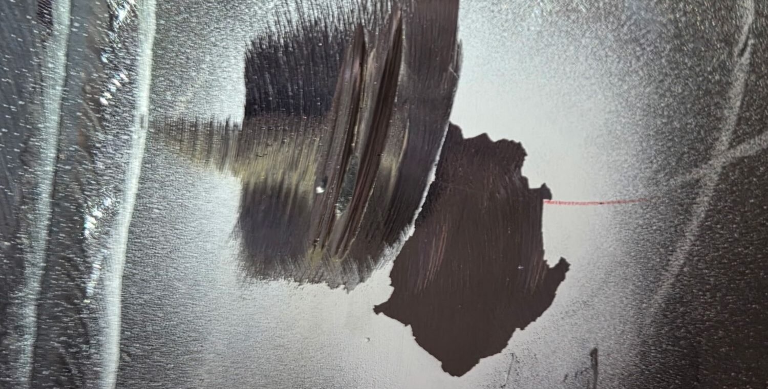 Cracks in wind towers metal MT